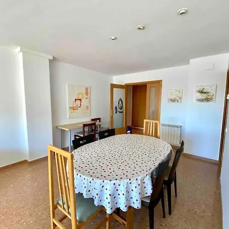 Big Family Parking And Noise Free Apartment Terrassa