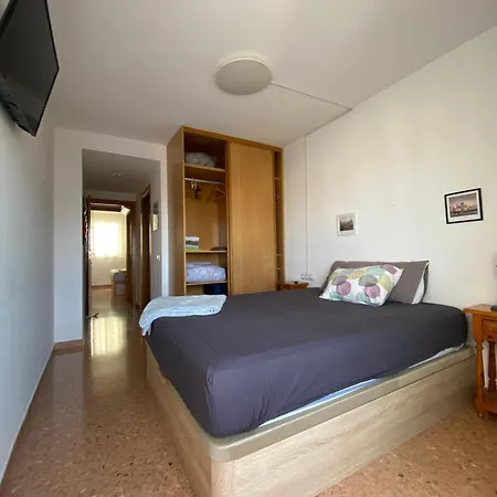 Apartment Big Family Parking And Noise Free Terrassa