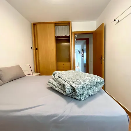 Big Family Parking And Noise Free * Terrassa